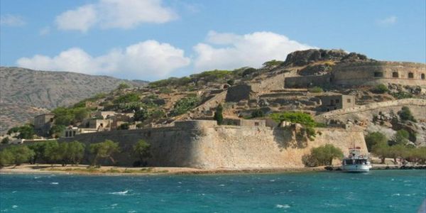 Μια ιστορία νησιωτικής εξορίας και ένα πολιτικό πρόβλημα - Ειδήσεις Pancreta