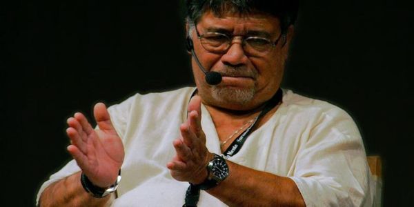 Πέθανε από τον κορονοϊό ο μεγάλος χιλιανός συγγραφέας Λουίς Σεπούλβεδα - Ειδήσεις Pancreta