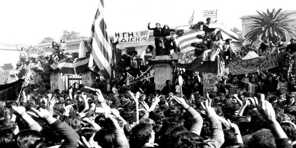 Εδώ Πολυτεχνείο – Του Βασίλη Ραφαηλίδη