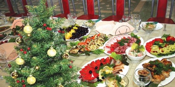 Α-φθονία: Το πλουσιοπάροχο πρωτοχρονιάτικο τραπέζι