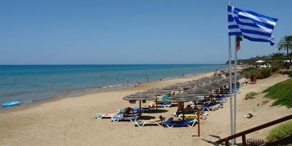 Ούτε στον αιγιαλό είναι δικαίωμα η αυθαιρεσία