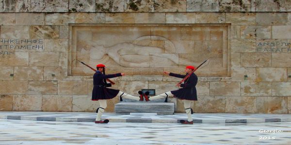 Είμαστε για το ζήτω ( ; )