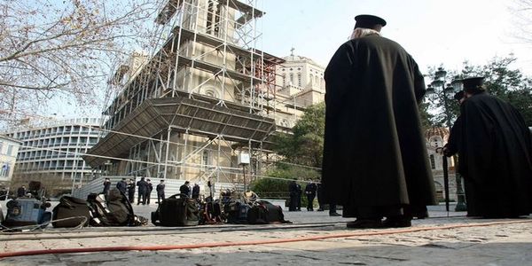 Εκκλησία και Πολιτεία, Ξέχωρα κι Αγαπημένοι