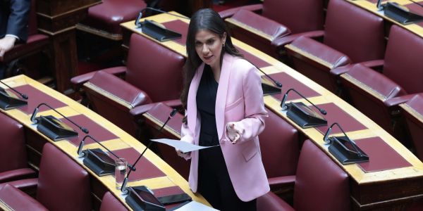 Ελένη Βατσινά: Οικονομική “θηλιά” η πολιτική της Κυβέρνησης στους φυσικοθεραπευτές – Σε κίνδυνο η αποκατάσταση των ασθενών εξαιτίας του clawback