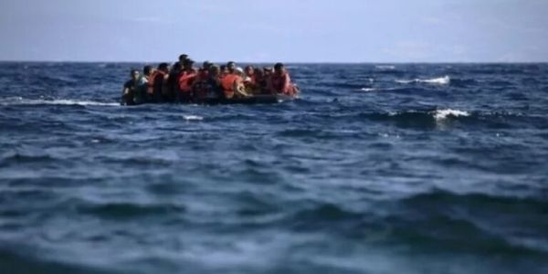 Ηράκλειο: Τρίτη βάρκα με μετανάστες – 34 άτομα μεταφέρονται στην Αγία Γαλήνη