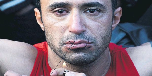 Το ιερό βλέμμα του ικέτη