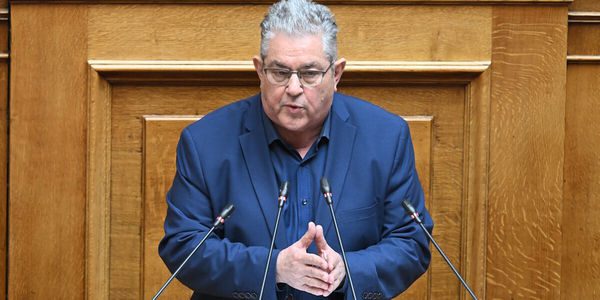 Κουτσούμπας: «Η κυβέρνηση βάζει τη χώρα στο μάτι του πολεμικού κυκλώνα»