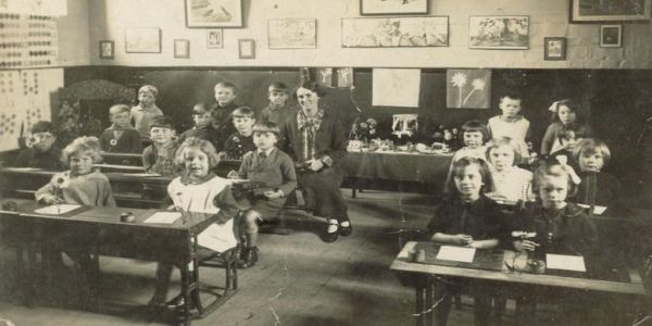 ΜΟΝΟ ΔΑΣΚΑΛΟΣ; του Μανόλη Χατζηπαναγιώτου