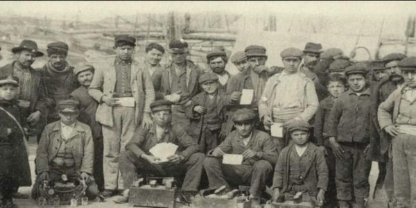 Η βεντέτα Μανιατών και Κρητικών που σκόρπισε τον τρόμο στον Πειραιά