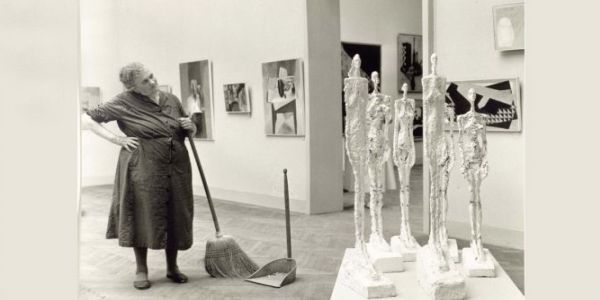 ΣΤΡΟΦΗ – του Μανόλη Χατζηπαναγιώτου