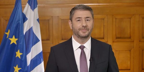 Το πασχαλινό μήνυμα του Νίκου Ανδρουλάκη: «Η πατρίδα χρειάζεται επανεκκίνηση»