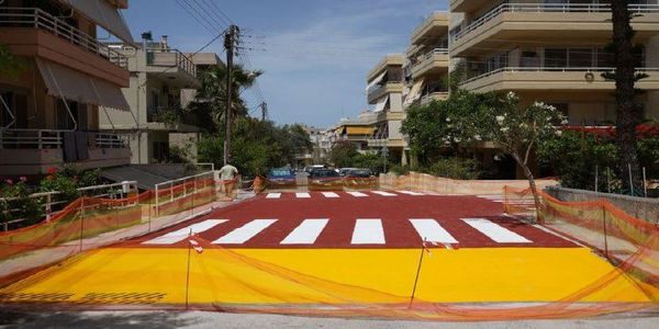 Ολοκληρώνεται η κατασκευή 27 υπερυψωμένων διαβάσεων πεζών και ξεκινάει το έργο κατασκευής 19 νέων «έξυπνων» διαβάσεων