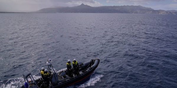 Εντοπισμός και διάσωση παράτυπων μεταναστών – Δύο επιχειρήσεις της Frontex νότια της Κρήτης
