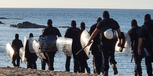 ΜέΡΑ25 Κρήτης: Η «ανάπτυξη» έρχεται με ΜΑΤ στη Γαύδο