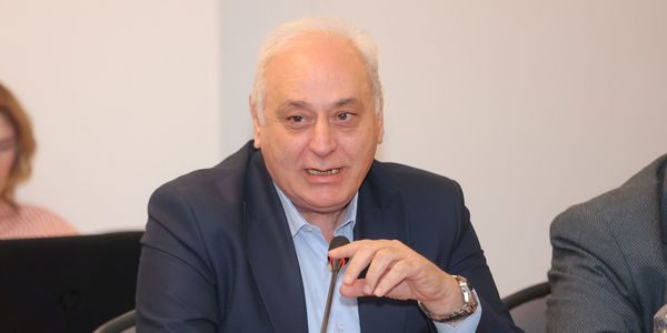 Το μήνυμα του Δημάρχου Βιάννου Παύλου Μπαριτάκη στους υποψήφιους με αφορμή την έναρξη των Πανελλαδικών Εξετάσεων
