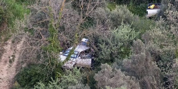 Νεκρή μέσα στο αυτοκίνητό της εντοπίστηκε η 43χρονη Ελευθερία, φέρει τραύμα από πυροβόλο όπλο – Τα στοιχεία που δείχνουν γυναικοκτονία