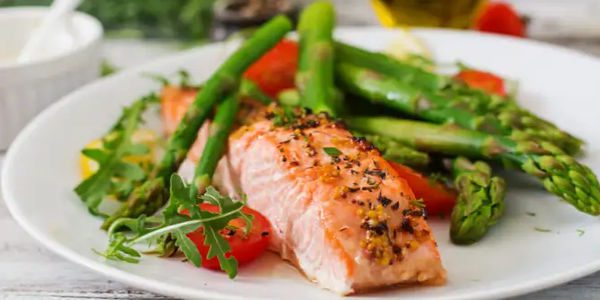 Σκανδιναβική δίαιτα – Nordic diet: Τι τρώνε στις χώρες του βορρά για ρύθμιση βάρους, καλύτερη υγεία και μακροζωία