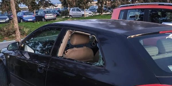 Βανδαλισμοί στο Ηράκλειο: Άγνωστοι έσπασαν αυτοκίνητα στο αεροδρόμιο «Ν. Καζαντζάκης»