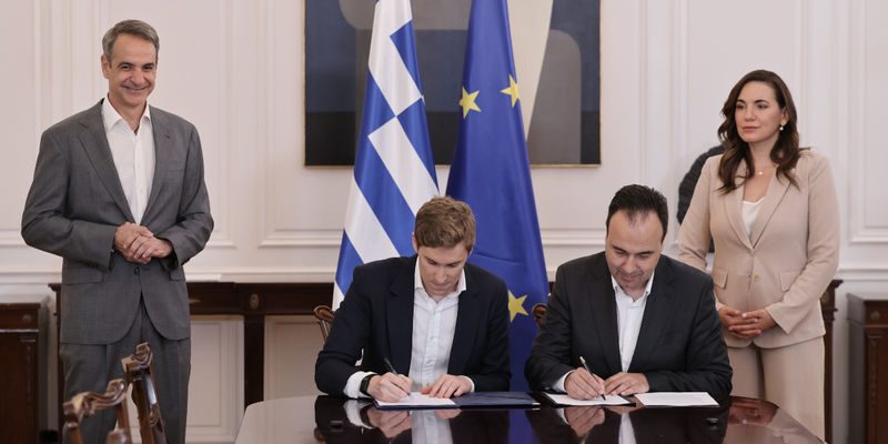 Συμφωνία Μητσοτάκη με την ElevenLabs: Πώς το AI θα αλλάξει το Gov.gr και τον τουρισμό