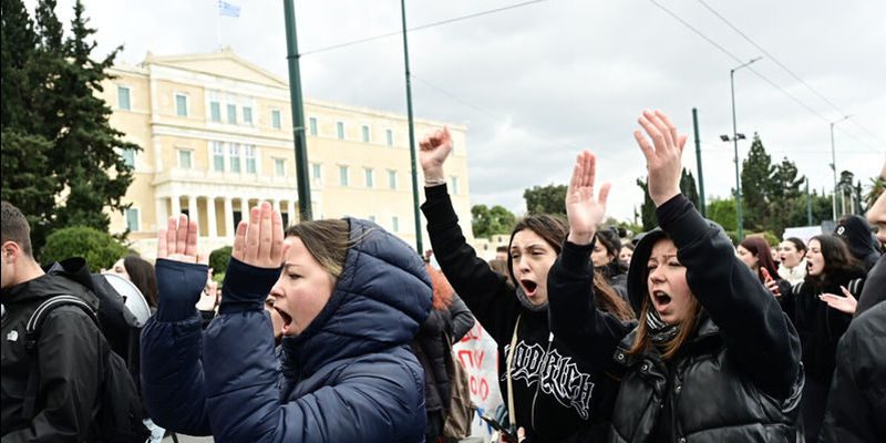 Eurostat: Νέοι χωρίς εργασία και σπουδές – Η Ελλάδα ανάμεσα στις χειρότερες θέσεις της ΕΕ