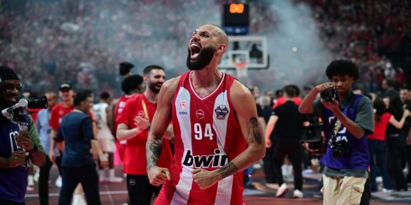 Ο Ολυμπιακός πρωταθλητής Ευρώπης – 92-85 τη Ρεάλ σ’ ένα συγκλονιστικό τελικό