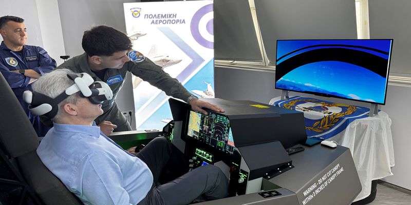 Στο Παγκρήτιο Στάδιο η δράση της Πολεμικής Αεροπορίας με τους εξομοιωτές αεροσκαφών F-16 και F-35