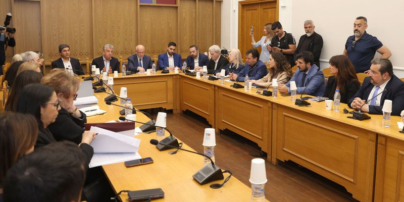 Στην Περιφέρεια Κρήτης στη σύσκεψη με τον Υπουργό Δικαιοσύνης ο Δήμαρχος Ηρακλείου