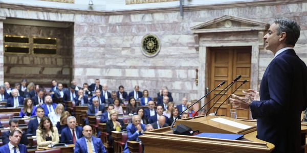 Μητσοτάκης προς ΚΟ ΝΔ: Ολοι να ιδρώσουμε τη φανέλα, ιδίως οι υπουργοί – «Καρφιά» Άδωνι για υπουργούς που απουσιάζουν και Βορίδης κατά Κοβέσι – Προεκλογικές «αγωνίες» βουλευτών