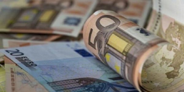 Νέο έκτακτο «πακέτο» στήριξης ύψους 200 εκατ. ευρώ ετοιμάζει η κυβέρνηση – Προτεραιότητα η ελάφρυνση του κόστους των καυσίμων