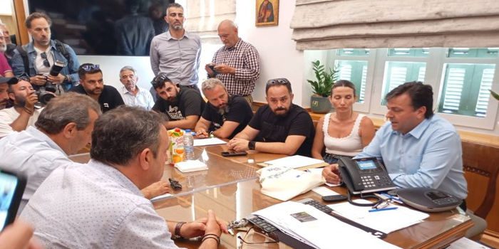 Ηράκλειο: Έντονες αντιδράσεις για τη δημιουργία προσωρινής φιλοξενίας μεταναστών στο παλιό ΚΤΕΟ