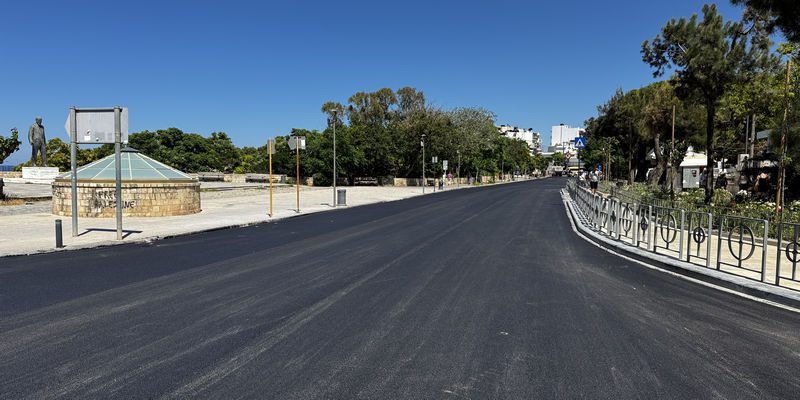 Ολοκληρώθηκαν οι ασφαλτοστρώσεις σε Δημοκρατίας και Κλεάνθη