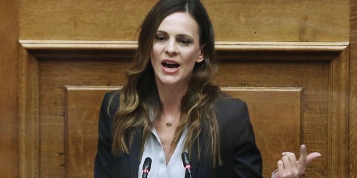 Έφη Αχτσιόγλου: Παραιτούμαι από βουλεύτρια, δεν παραιτούμαι όμως από την ενεργό πολιτική