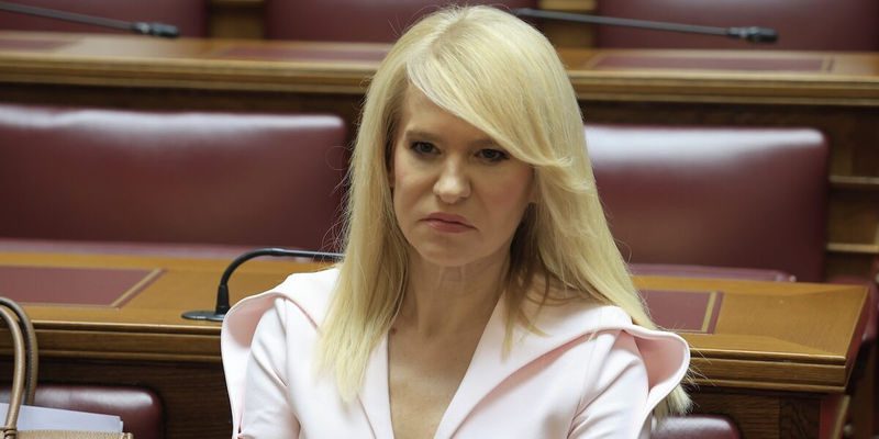 Θεοδώρα Τζάκρη: Παραιτήθηκε από το κόμμα του Στέφανου Κασσελάκη με βαριές αιχμές
