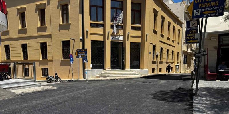 Εργασίες ανύψωσης φρεατίων στην οδό Κορωναίου την Κυριακή 12 Ιουλίου