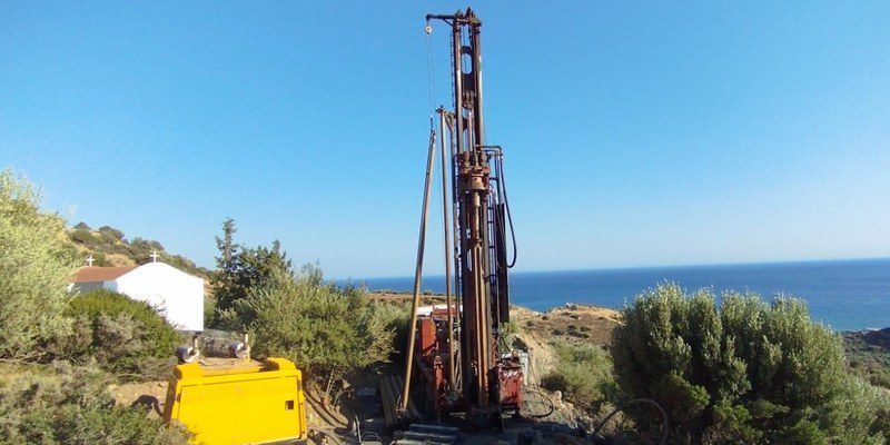 Ο Δήμος Βιάννου ενισχύει τις ανάγκες σε νερό ύδρευσης, με μια νέα γεώτρηση στον Κερατόκαμπο