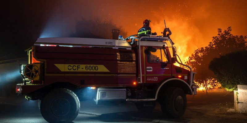 epa13129765 A handout photo made available by Sdis33 (Gironde Departmental Fire and Rescue Service) shows a firefighting crew being deployed to battle a wildfire spreading in Lege-Cap-Ferret, south-western France, late 23 July 2026 (issued 24 July 2026). French Interior Minister Laurent Nunez confirmed that around 40,000 people are being evacuated from the Cap Ferret peninsula due to the wildfires following a total evacuation order issued by authorities for the southwestern region.  EPA/SDIS33 / DAMIEN REMBERT HANDOUT HANDOUT EDITORIAL USE ONLY/NO SALES