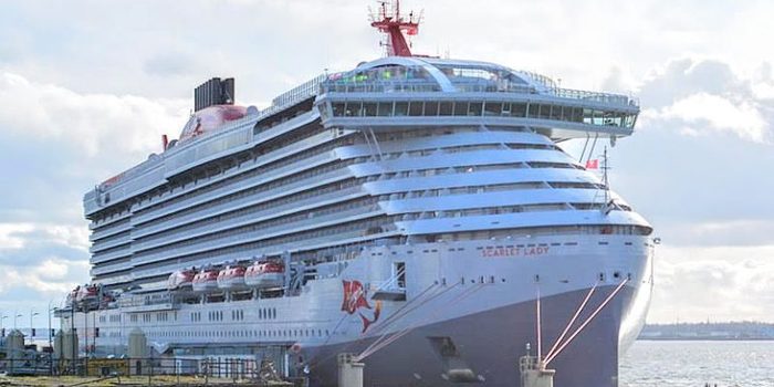 Στη Σούδα το «Scarlet Lady» μετά τον αποκλεισμό του από Τουρκία και Αίγυπτο λόγω της LGBTQ+ κοινότητας